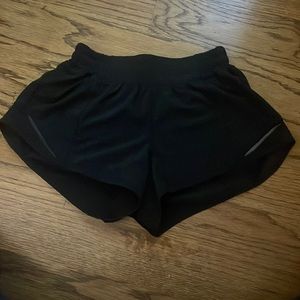 Size 4 lululemon hotty hot shorts